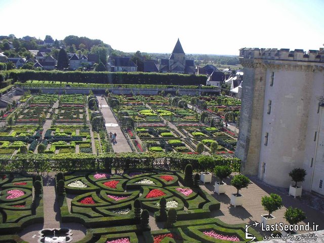 باغ زیبا و باستانی ویلاندری در فرانسه 